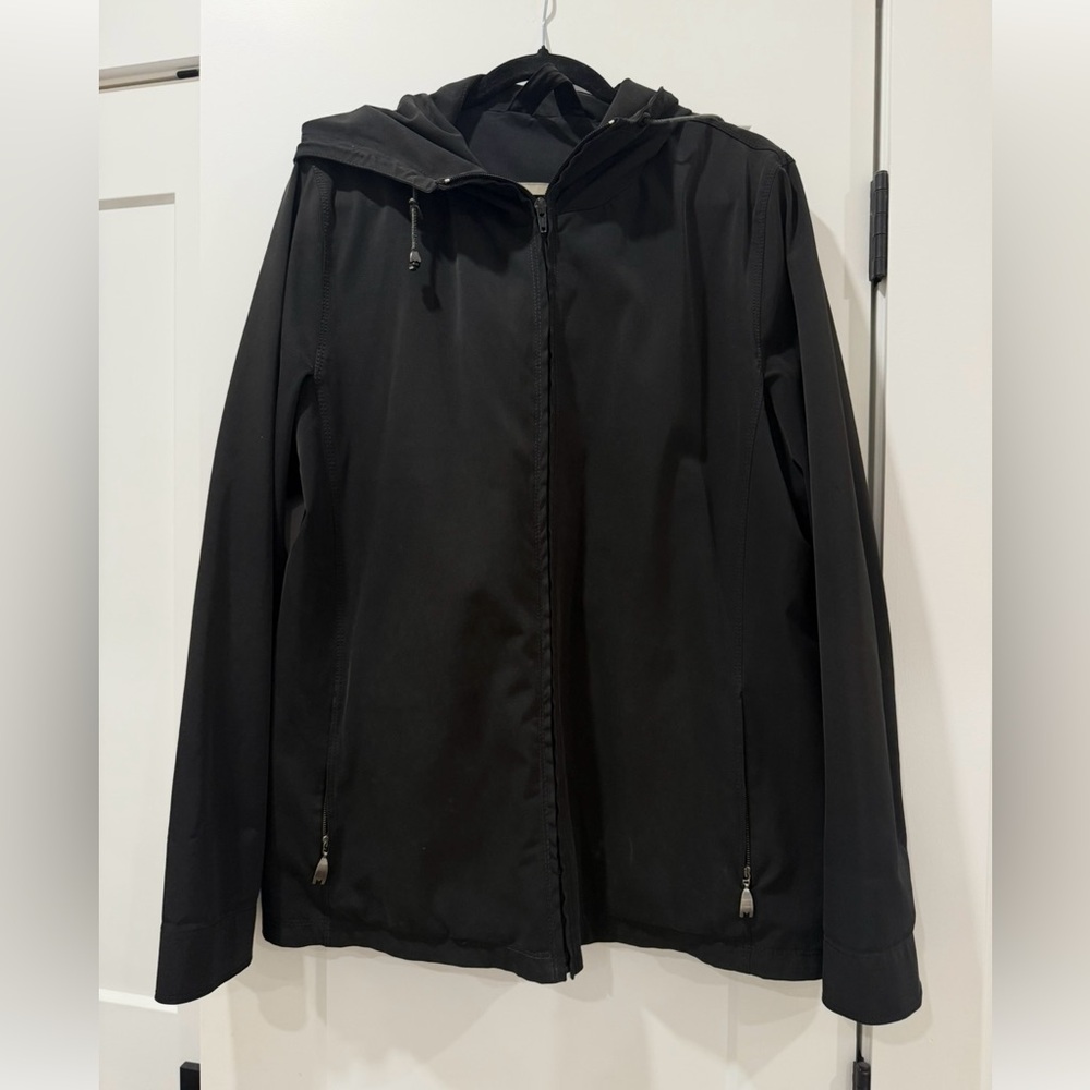 MaxMara Rainwear Black Jacket (missing belt & signs of wear)